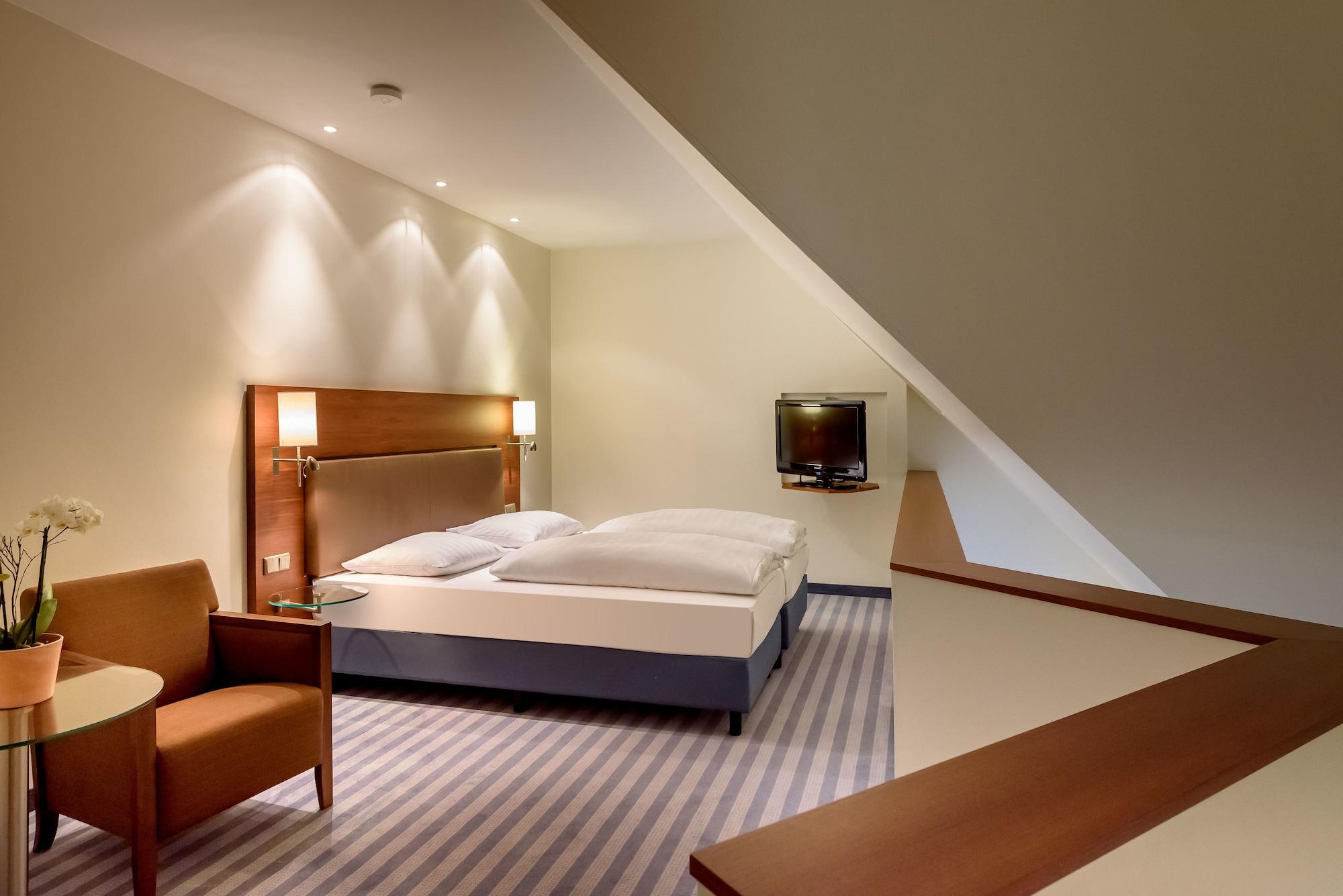 Mercure Hotel Muenchen Airport Фрайзинг Экстерьер фото