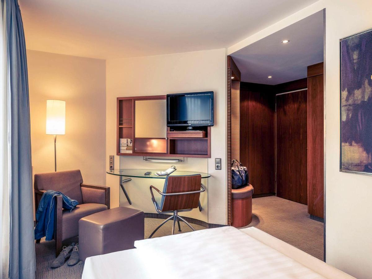 Mercure Hotel Muenchen Airport Фрайзинг Экстерьер фото