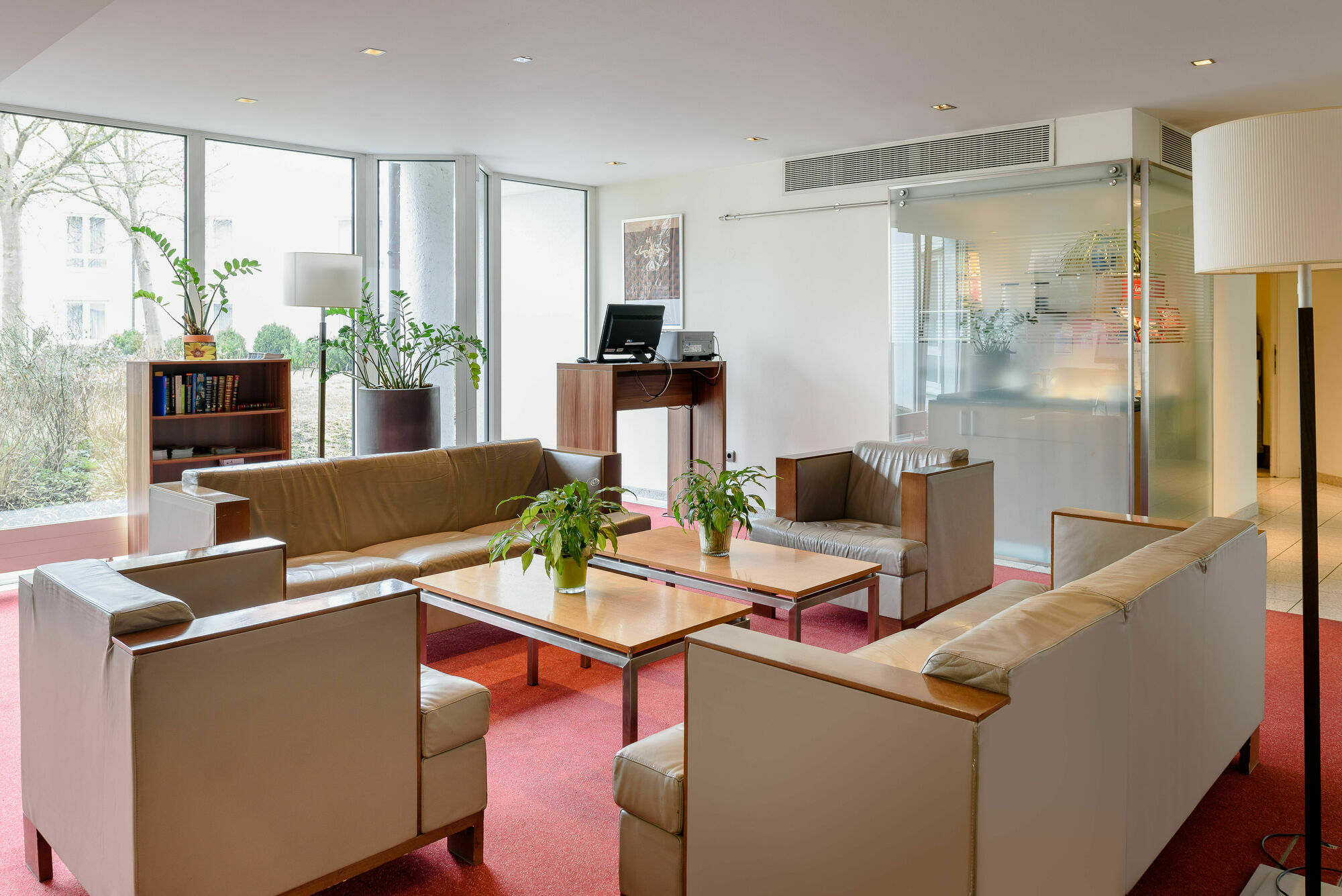 Mercure Hotel Muenchen Airport Фрайзинг Экстерьер фото