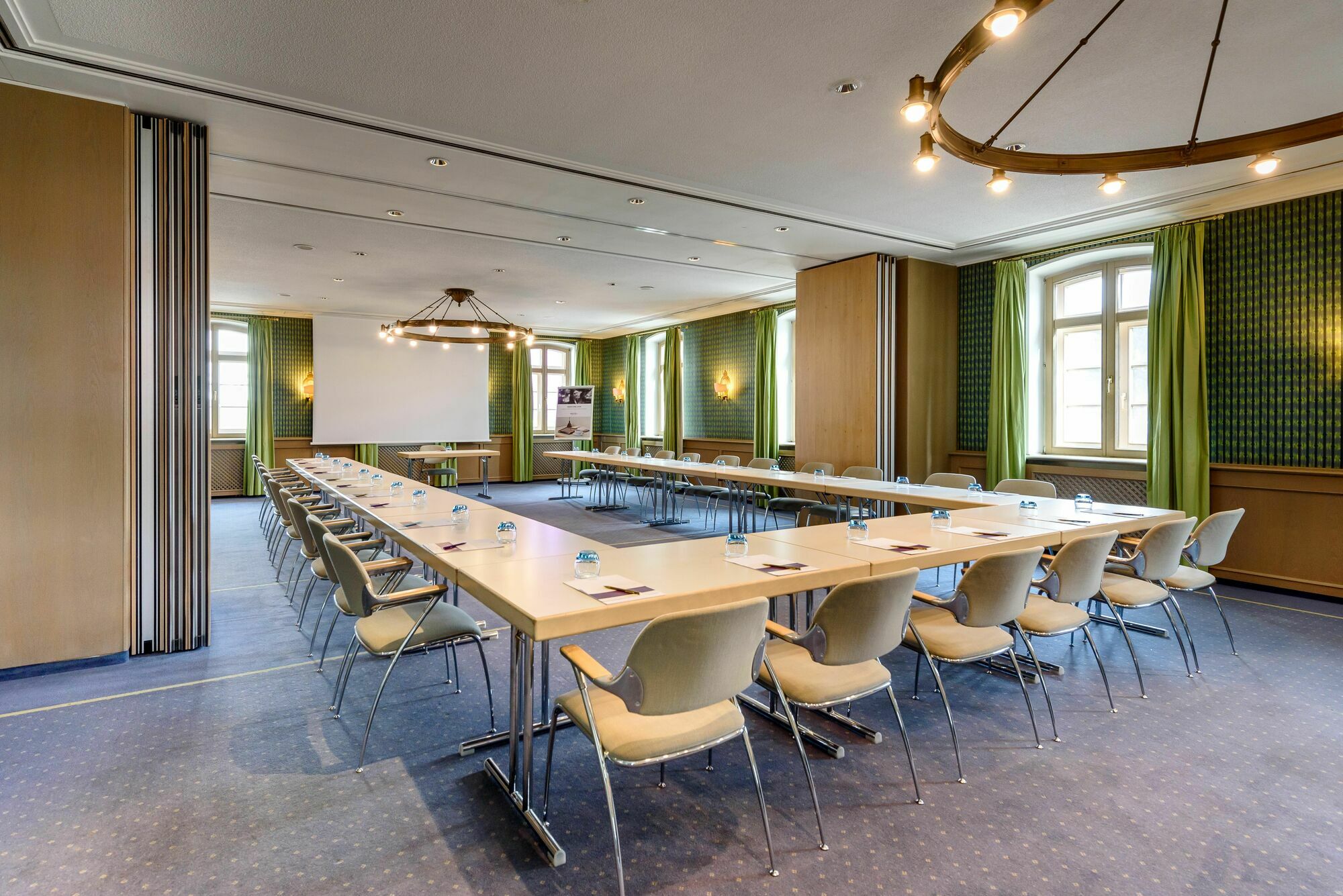 Mercure Hotel Muenchen Airport Фрайзинг Экстерьер фото